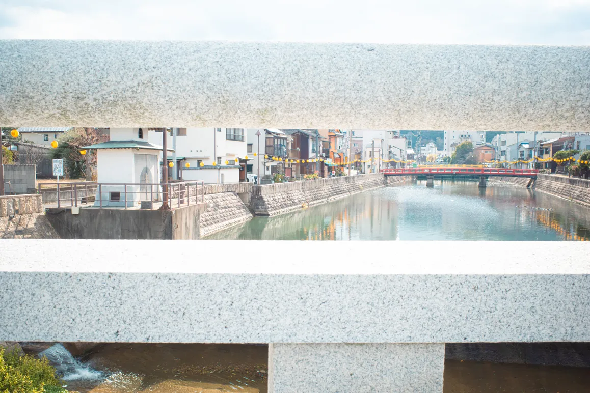木々、空、水辺、街の遠景などを写した風景写真